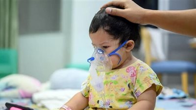 الأطباء يحذرون من السدة الرئوية للفيروس المخلوي