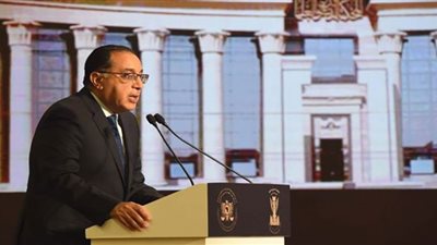 رئيس الوزراء يلقي كلمة خلال اجتماع القاهرة لرؤساء المحاكم الدستورية والعليا