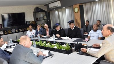 تطوير ورفع كفاءة موقف كركر الدولي البري بأسوان