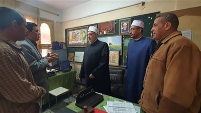 وكيل الأزهر يتفقد سير العمل بمنطقة الغربية