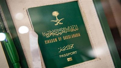 السعودية: يمكن للمطلقة السفر بابنها عند وجود صك حضانة
