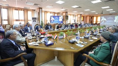 استعراض خطة جامعة المنيا لاستقبال العام الدراسي الجديد