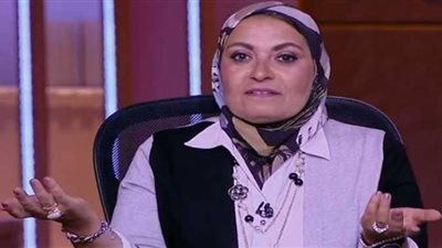 هبة قطب.. من سفيرة السعادة الزوجية إلى معاداة الرجال (فيديو)