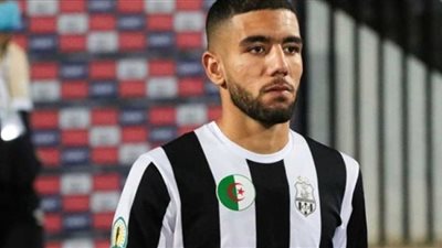 الأهلي يسمح لأحمد قندوسي بالمشاركة مع منتخب الجزائر