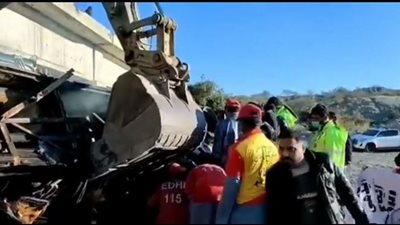 انفجار حافلة يودي بحياة 40 شخصًا في باكستان