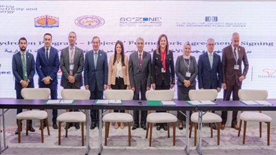 توقيع 8 عقود فعلية لإنتاج الوقود الأخضر داخل المنطقة الاقتصادية لقناة السويس