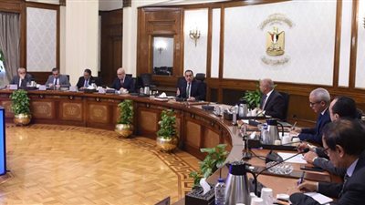 مدبولى يتابع مشروعي القطار الكهربائي والمونوريل داخل نطاق العاصمة الإدارية الجديدة
