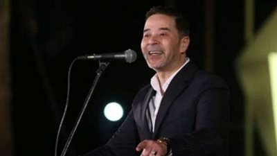 مدحت صالح على المسرح الكبير بالأوبرا (الجمعة)