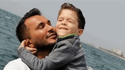ابن جورج الراسي يحتفل بعيد ميلاده على أنغام أغاني والده