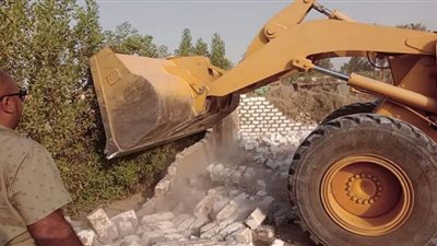 الأقصر تبدأ تنفيذ المرحلة الثانية من الموجة 20 لإزالة التعديات على أراضي أملاك الدولة