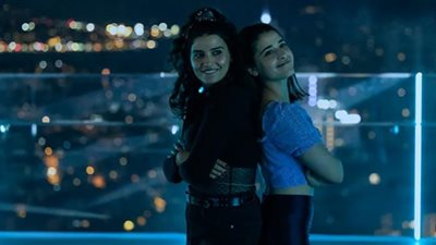 مهرجان القاهرة السينمائي 44 | عرض أول لفيلم السباحتان .. غدًا