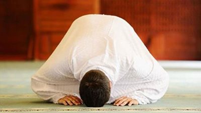 حكم الاستعاذة قبل القراءة في الصلاة