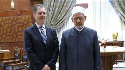 شيخ الأزهر يستقبل السفير الإسباني ويبحثان سبل تعزيز التعاون