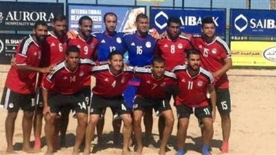 الجهاز الفني لمنتخب الشاطئية يتابع دوري الشركات قبل إعلان قائمة 