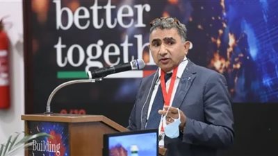 عيسى إسكندر يطالب إيطاليا بتقنين أوضاع العمالة المصرية بإيطاليا