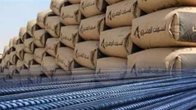 ضبط 36.5 طن حديد وأسمنت خزنهم تاجر لرفع أسعار مواد البناء