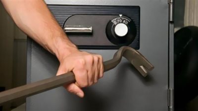 استمرار حبس المتهمين بسرقة خزينة شقة بمدينة نصر