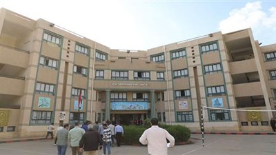 محافظ المنوفية يتفقد مدرسة المتفوقين للعلوم والتكنولوجيا