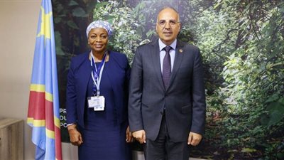 هاني سويلم يلتقي نائبة رئيس الوزراء ووزيرة البيئة والتنمية المستدامة الكونغولية