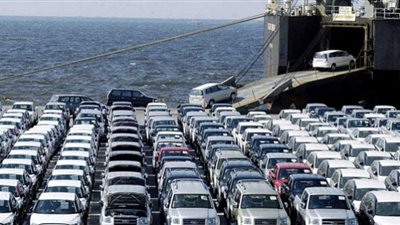 استيراد السيارات المعفاة.. الحكومة تحدد المحرومين والمركبات المحظورة