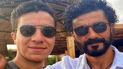 نور خالد النبوي يهنئ والده بعيد ميلاده على طريقته الخاصة (شاهد)