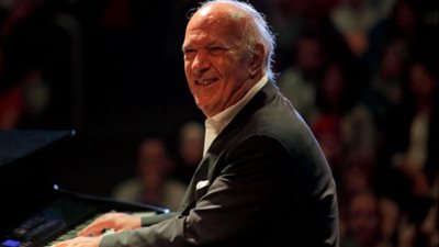 عمر خيرت يلتقي جمهوره بدار الأوبرا الليلة وغدًا