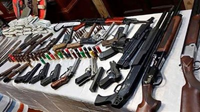 ضبط جرينوف و 276 مسدسًا في حملات موسعة بالمحافظات