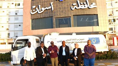 محافظ أسوان يستجيب لمطالب أهالى قرية غرب سهيل