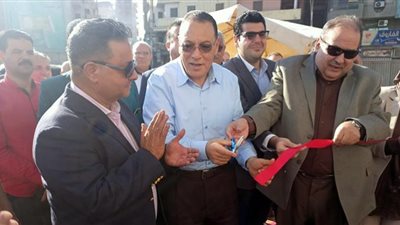 محافظ الشرقية: معارض 