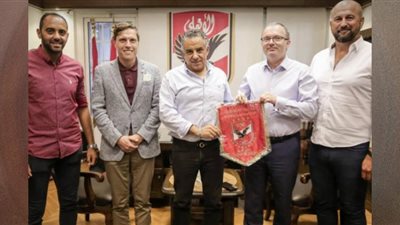 الأهلي يستقبل إيفان يوكل السفير التشيكي في القاهرة