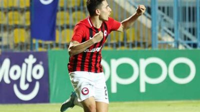 الأهلي يتمسك بالتعاقد مع 
