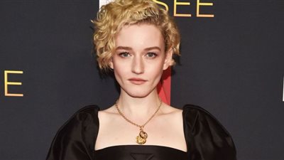 حفل جوائز إيمي.. جوليا جارنر وماثيو ماكفادين أفضل ممثلة وممثل مساعد