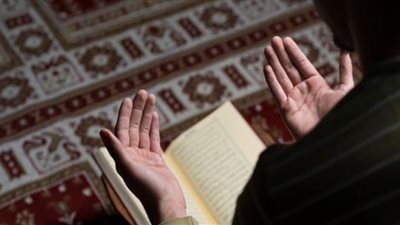 دعاء الأمل والفرج.. اللَّهمَّ رحمتَكَ أرجو فلا تكِلْني إلى نفسي طرفةَ عينٍ