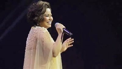 شيرين عبد الوهاب تحتفل بعيد الحب في لبنان