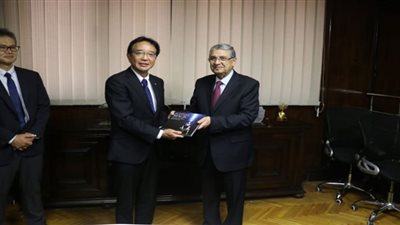 المصرية لنقل الكهرباء توقع عقدا بـ110ملايين جنيه لإنشاء محطة محولات جامعة المنيا