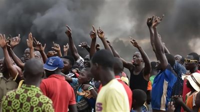 بوركينا فاسو علي صفيح ساخن