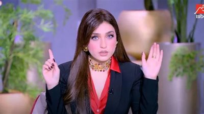 نصيحة ياسمين عز للفتيات.. أنا خايفة أطل لأغطي على الكل