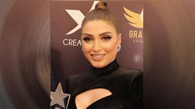 روجينا زهرة ساحرة بالأسود (شاهد)