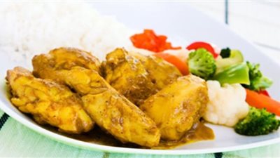 طريقة عمل صدور الدجاج بصوص الكاري الشهيه