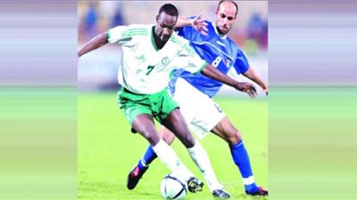 إبراهيم سويد عملاق سعودي برز في كأس العالم