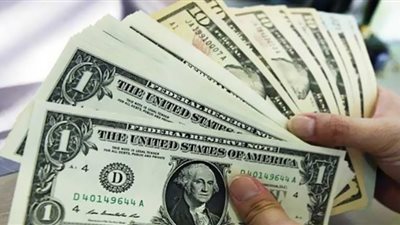 توقعات ثبات سعر الدولار خلال أشهر .. ينخفض في حالة واحدة (فيديو)