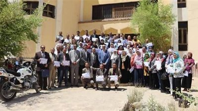 تعليم سوهاج يكرم المعلمين المبدعين من مايكروسوفت