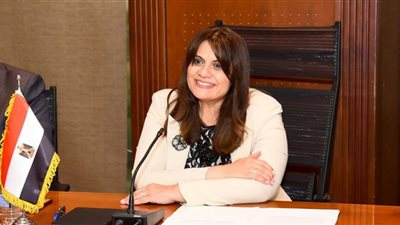 الهجرة ترد على أسئلة المصريين بالخارج حول قرار إعفاء السيارات من الجمارك.. فيديو