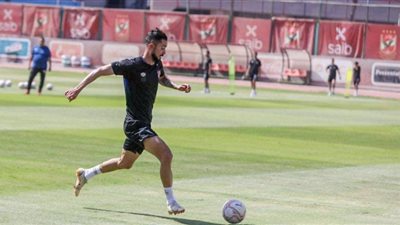 برونو سافيو يشارك في التدريبات الجماعية للأهلي