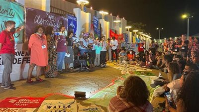 وقفة احتجاجية لنشطاء المناخ ومطالب بالعدالة البيئية