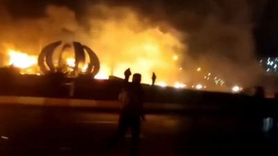 كر وفر بين قوات الأمن ومحتجين في إيران .. شاهد