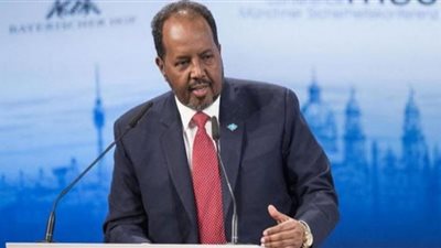 الرئيس الصومالي ونظيره الكيني يبحثان تعزيز العلاقات بين البلدين