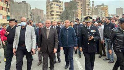 محافظ القاهرة يشرف على إطفاء حريق مستشفى النور المحمدي بالمطرية