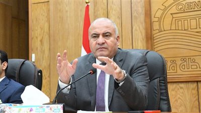 محافظ قنا يُوجه بسرعة إنشاء سوق نجع حمادي