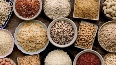 تناول الحبوب الكاملة أفضل الاختيارات.. أطباء يوضحون